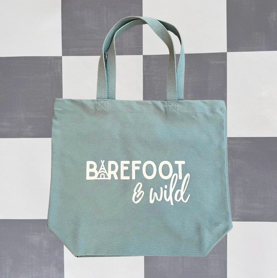 Medium Tote - Sage - Signature